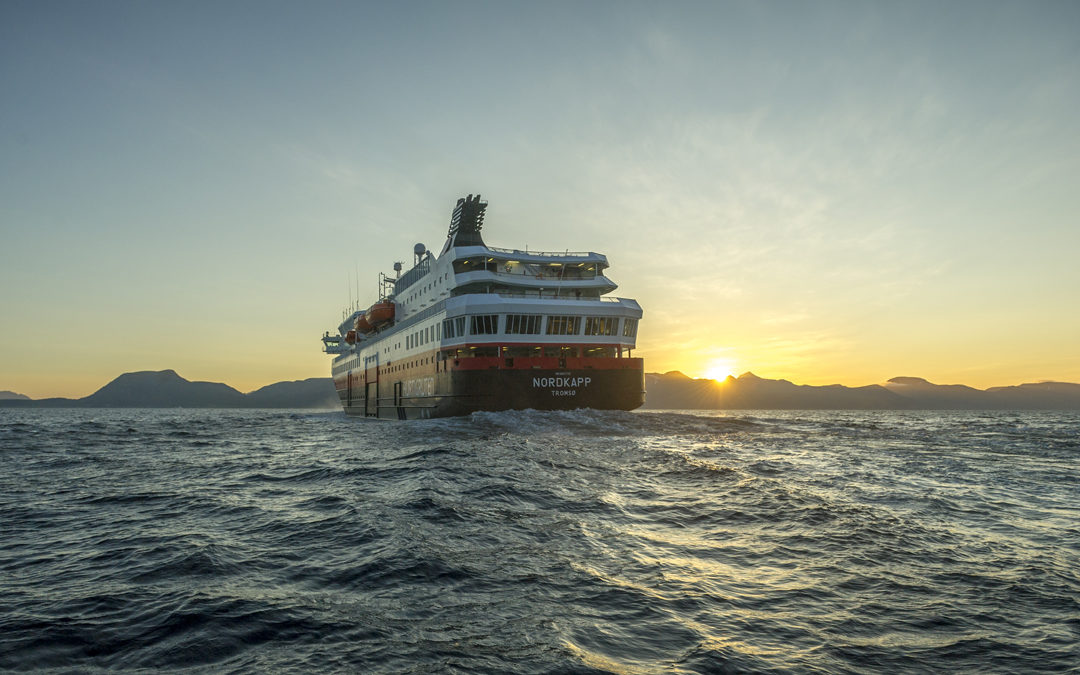 Das Hurtigruten Schiff MS Nordkapp