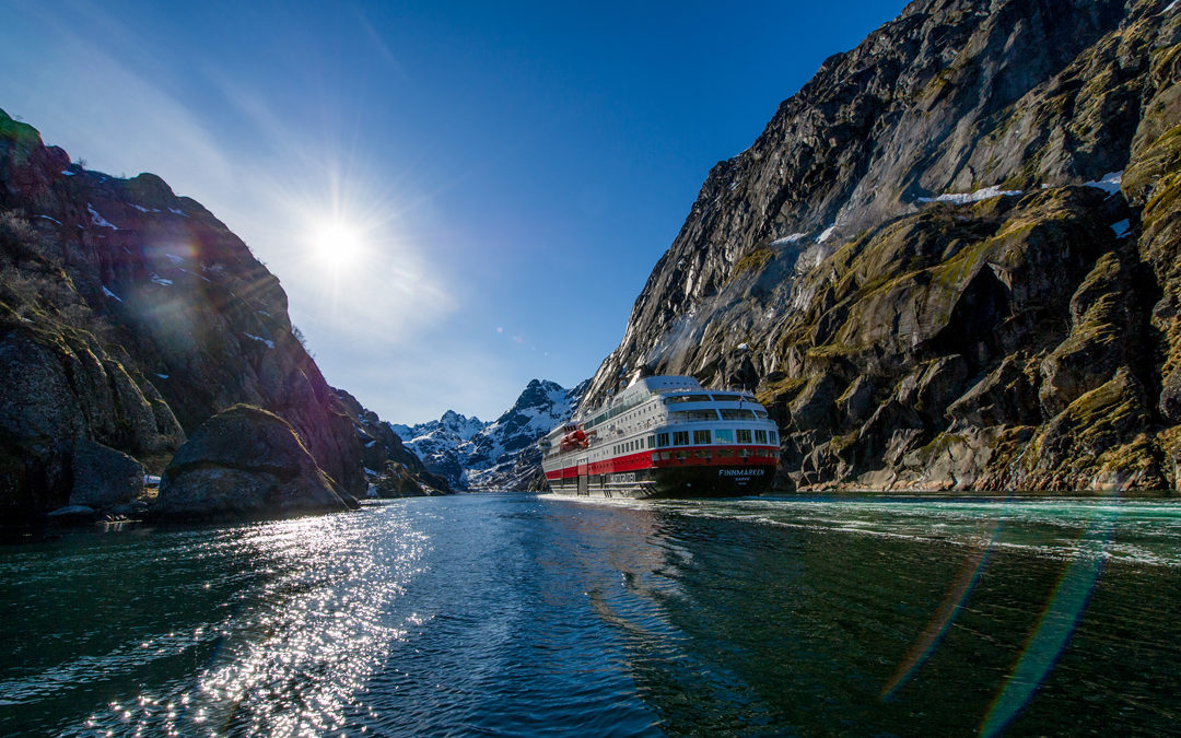 Hurtigruten Schiff